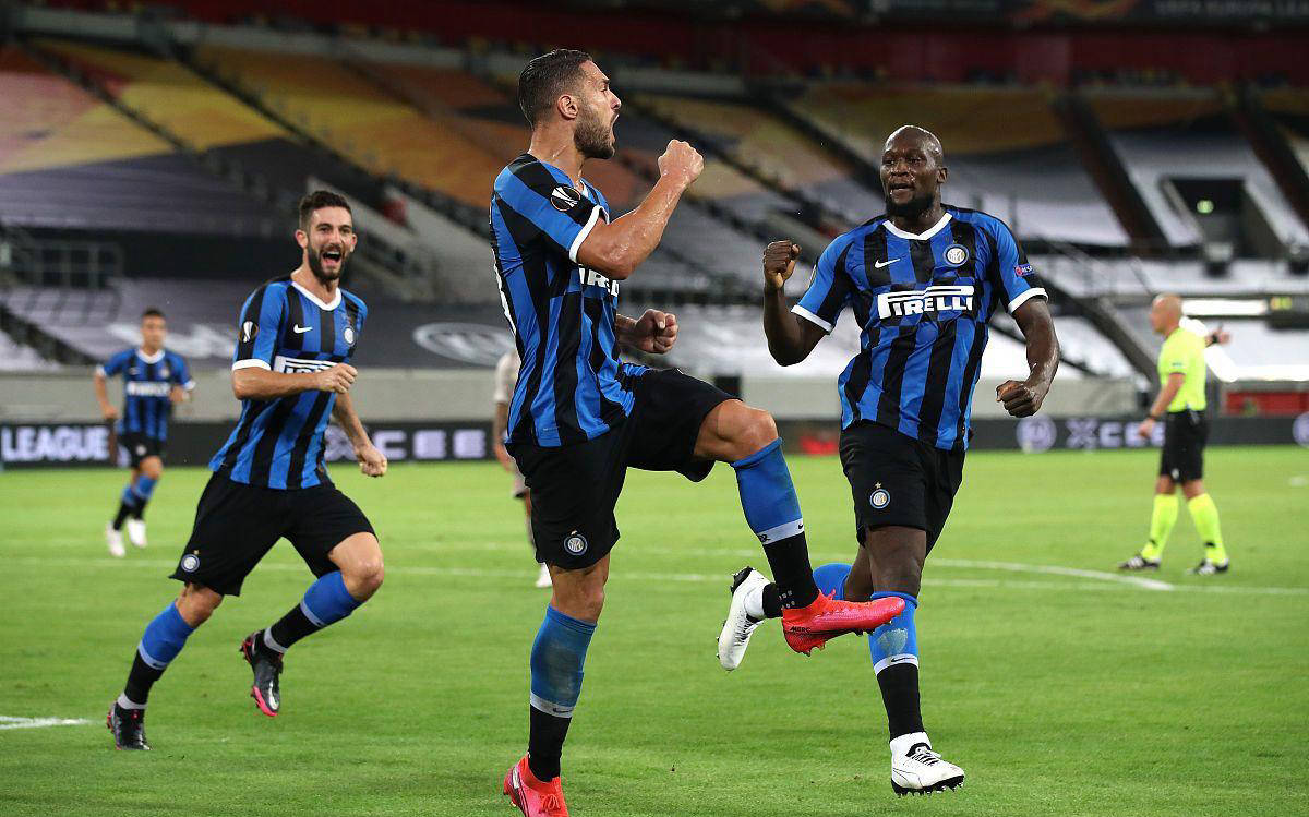 詹姆斯和欧 詹姆斯和欧