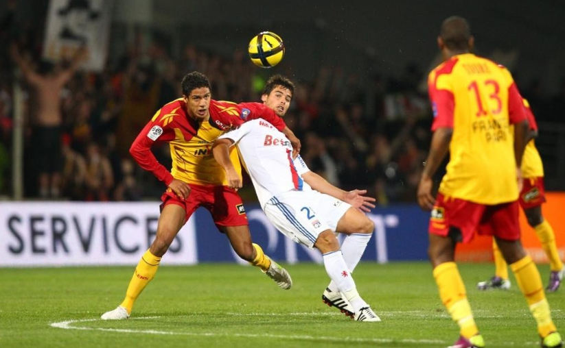 担任新加坡 担任新加坡