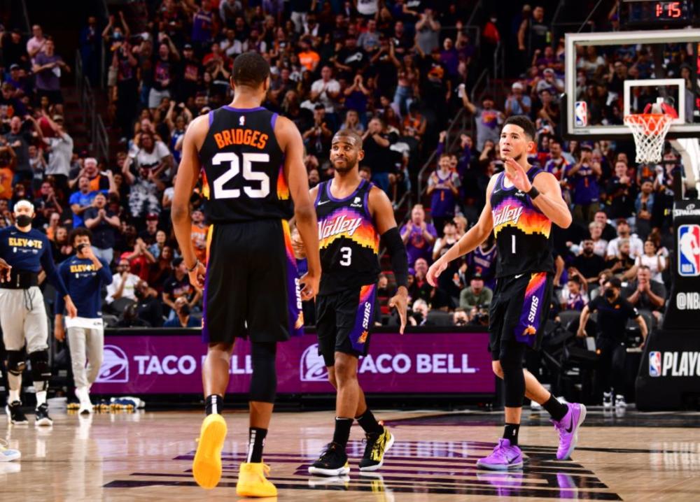 任国足和U 任国足和U