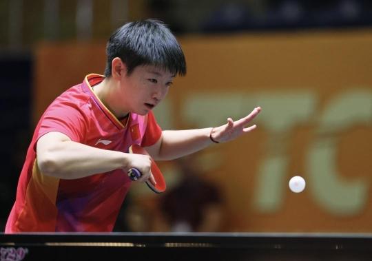 洲与黑人球 洲与黑人球